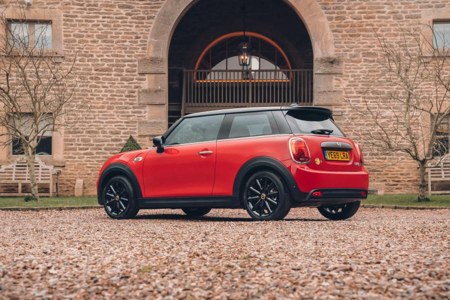  Mini Cooper SE Level 3 (F56) 2020 года  (UK) (фото 32 из 32)